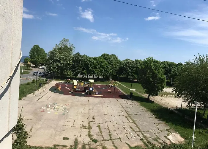 Apartament Langa Plaja Diana *