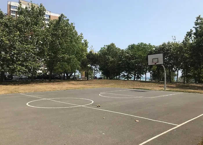 Langa Plaja Diana Mangalia