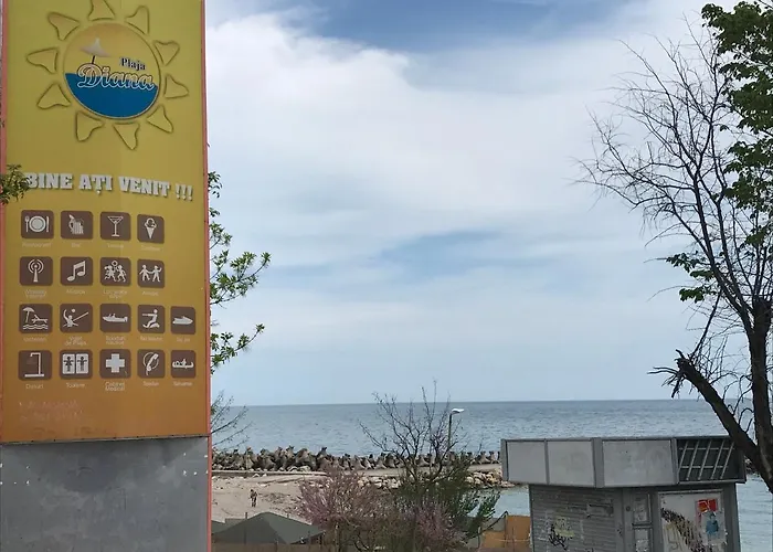 Langa Plaja Diana *