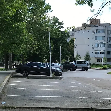 Langa Plaja Diana شقة مانغاليا