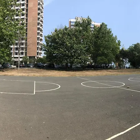 Langa Plaja Diana شقة مانغاليا