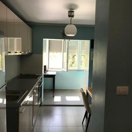 Langa Plaja Diana شقة