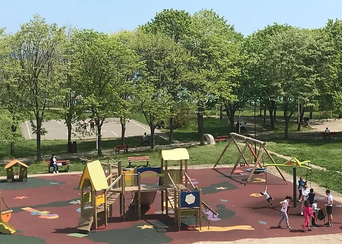 Langa Plaja Diana Apartment Mangalia