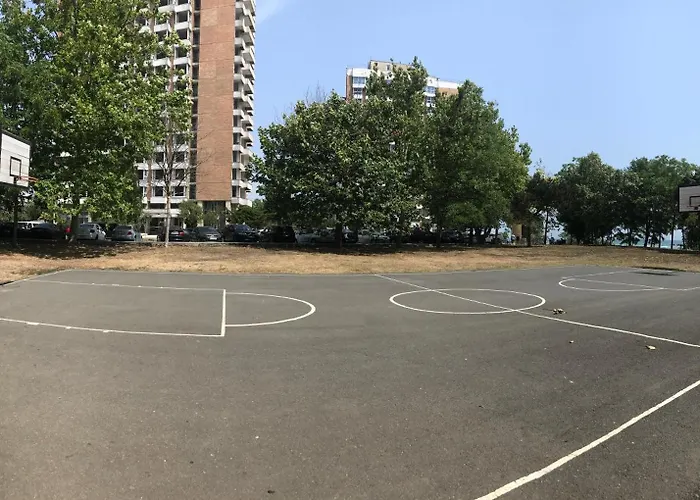 Langa Plaja Diana Apartment Mangalia