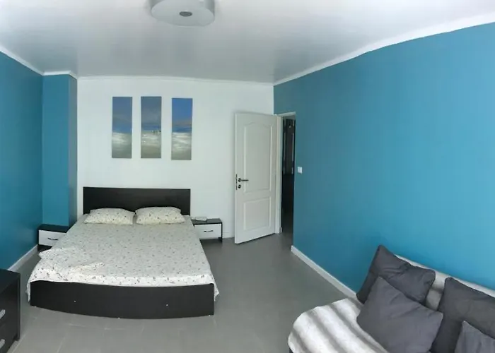 Langa Plaja Diana Apartment Mangalia